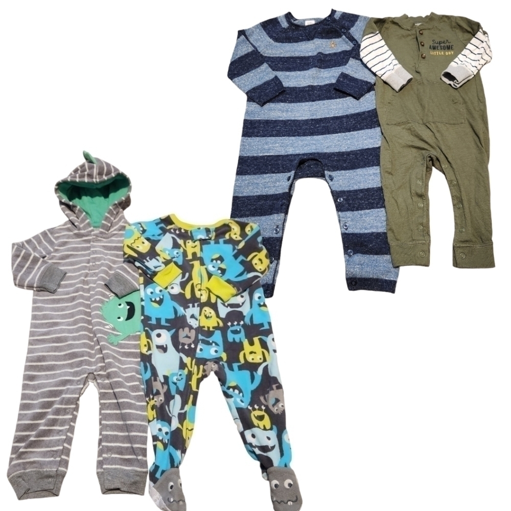 Lot of 4 Carter's & Baby Gap 1 Piece Romper Outfits / Footie Pajamas, 12 months